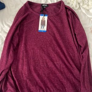 maroon long sleeve sweater shirt